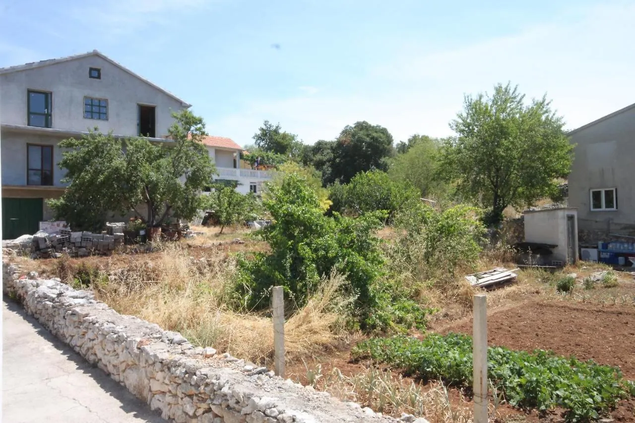 Apartments With A Parking Space Sali, Dugi Otok - 8185 0*, Sali