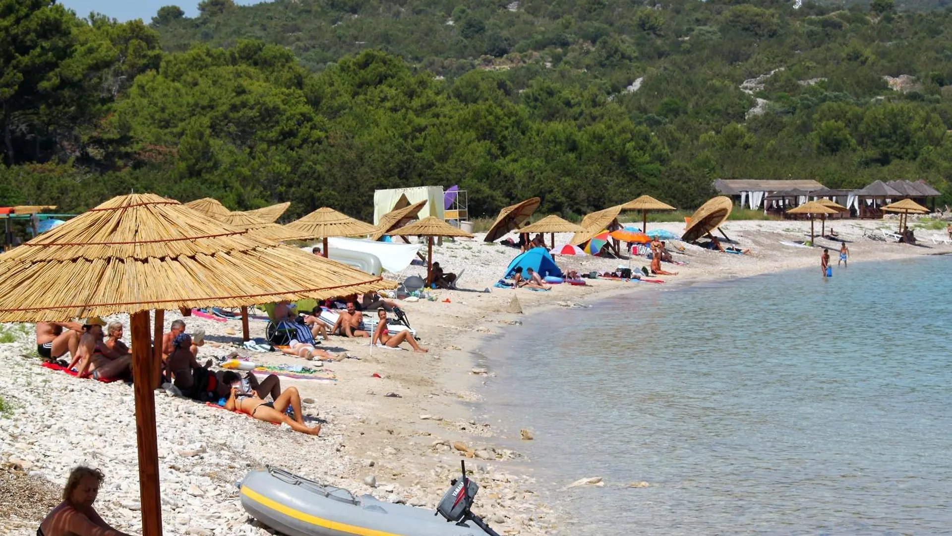 Apartments With A Parking Space Sali, Dugi Otok - 8185 Croácia